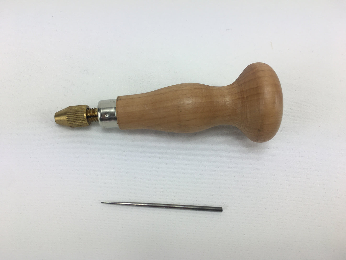 Replaceable awl